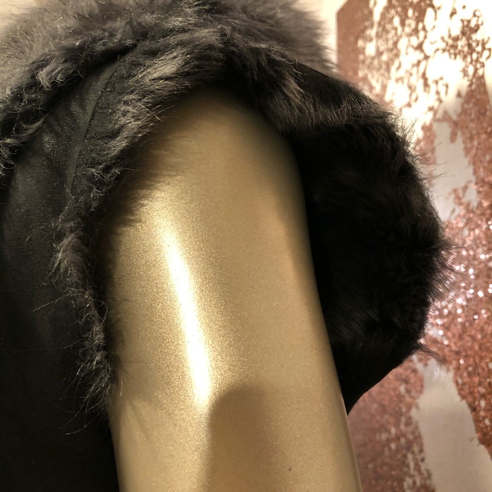 TOSCANA SHEARLING VEST *NEW* Like UGG SIZE S/M - Picture 9 of 12